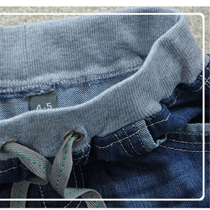 Stylische Kinder-Jeanshose mit elastischem Hosenbund