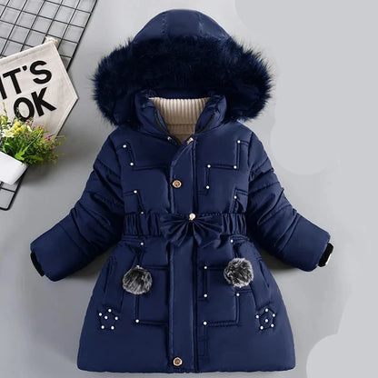 Winterjacke mit Kapuze & Kunstfell / Winterparka für Mädchen