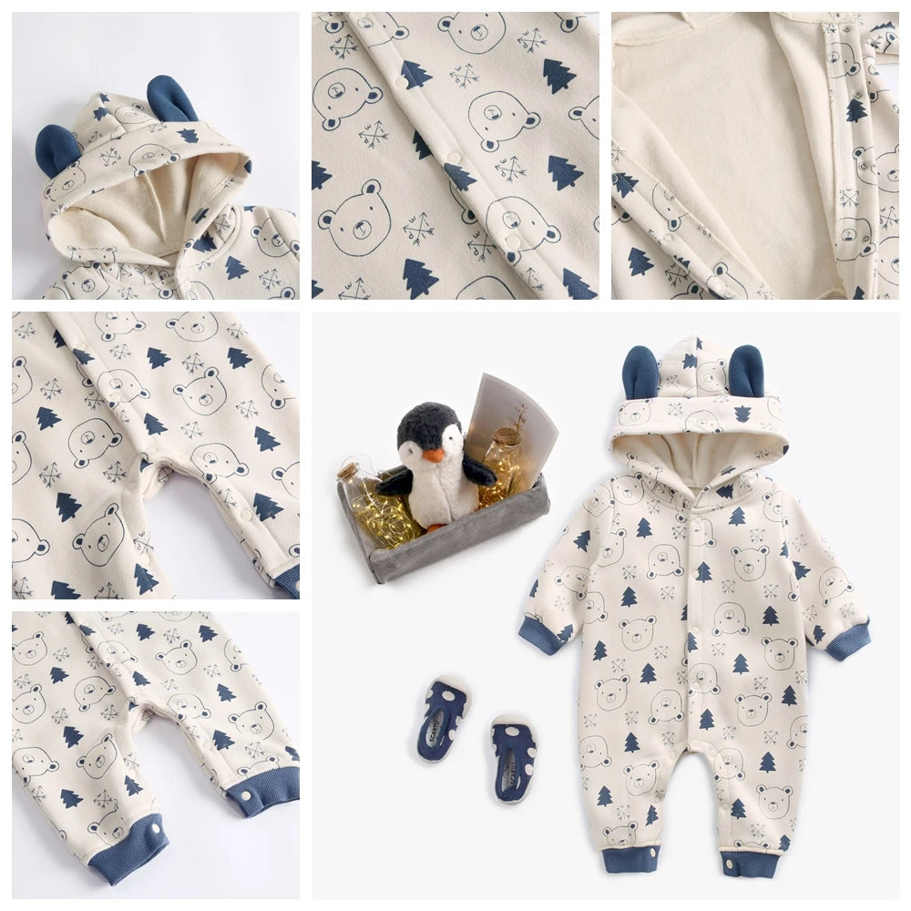 Niedlicher Baby-Overall mit Kapuze