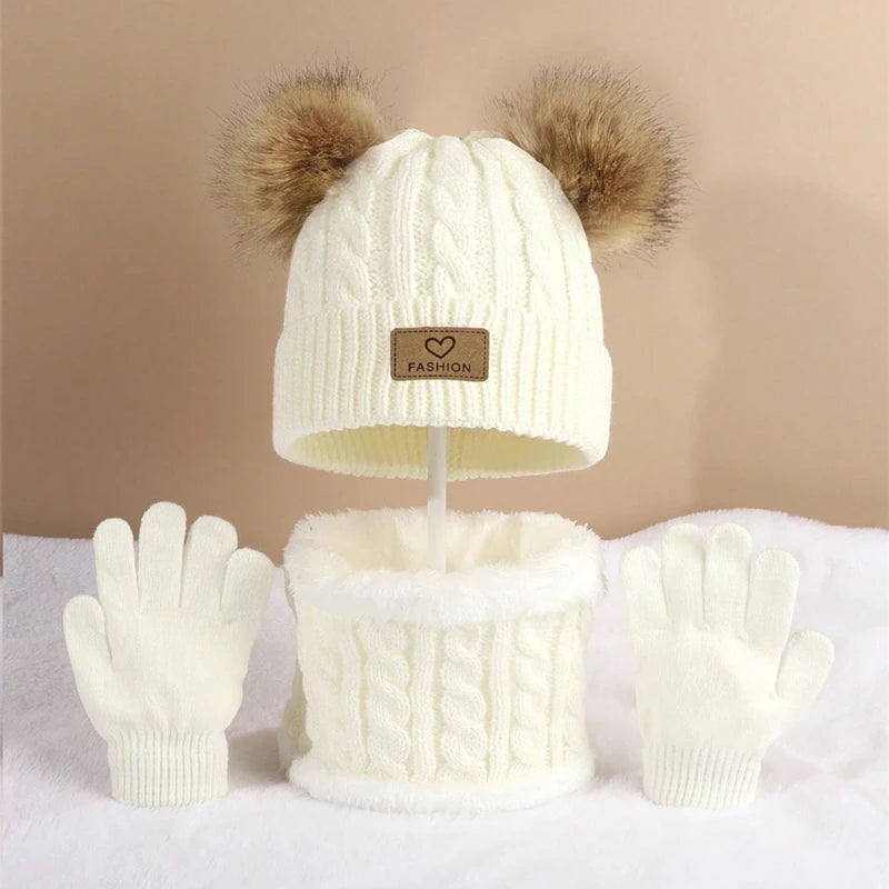 Stylisches Winter-Set für Kinder mit Mütze, Schal und Handschuhen