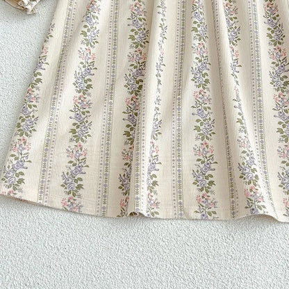 Zauberhaftes Kinderkleid mit Blumenmuster – Erhältlich in den Größen 80 bis 128