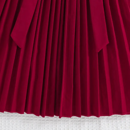 Elegantes Mädchenkleid mit Plisseerock