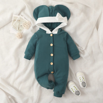 Niedlicher Baby-Strampler mit Kapuze und Ohren