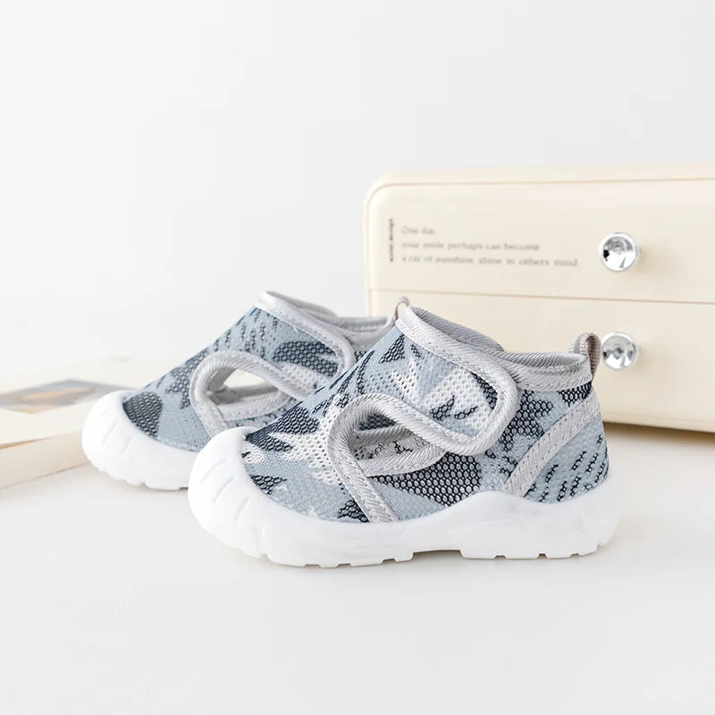 Bunte Baby-Sneaker – Perfekte Begleiter für kleine Entdecker!