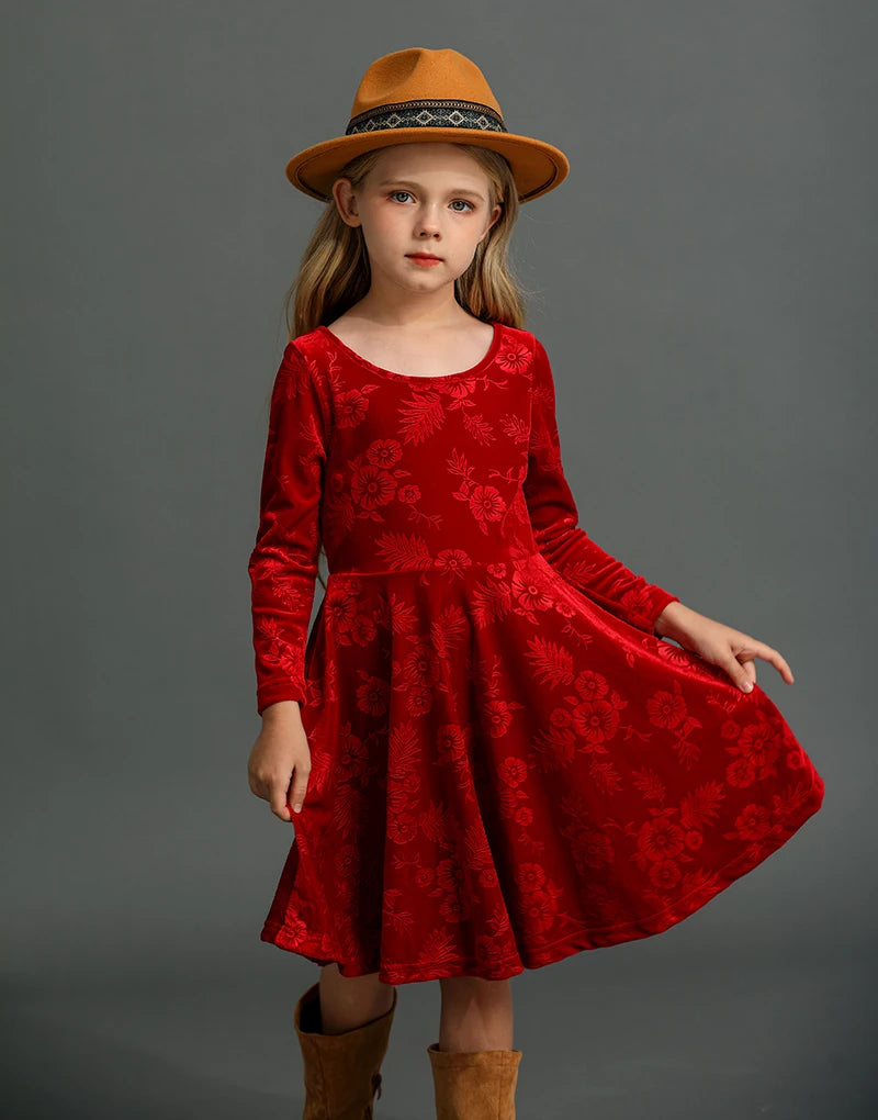 Elegantes Kinderkleid mit Blumenmuster