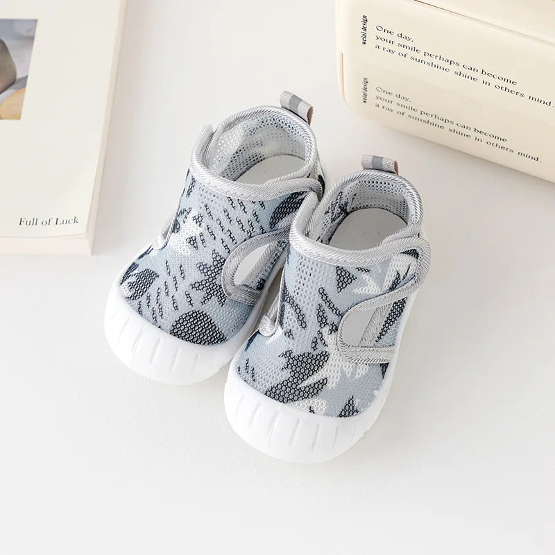 Bunte Baby-Sneaker – Perfekte Begleiter für kleine Entdecker!