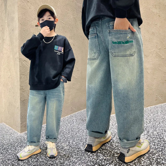 Trendige Baggy-Jeans für Kinder