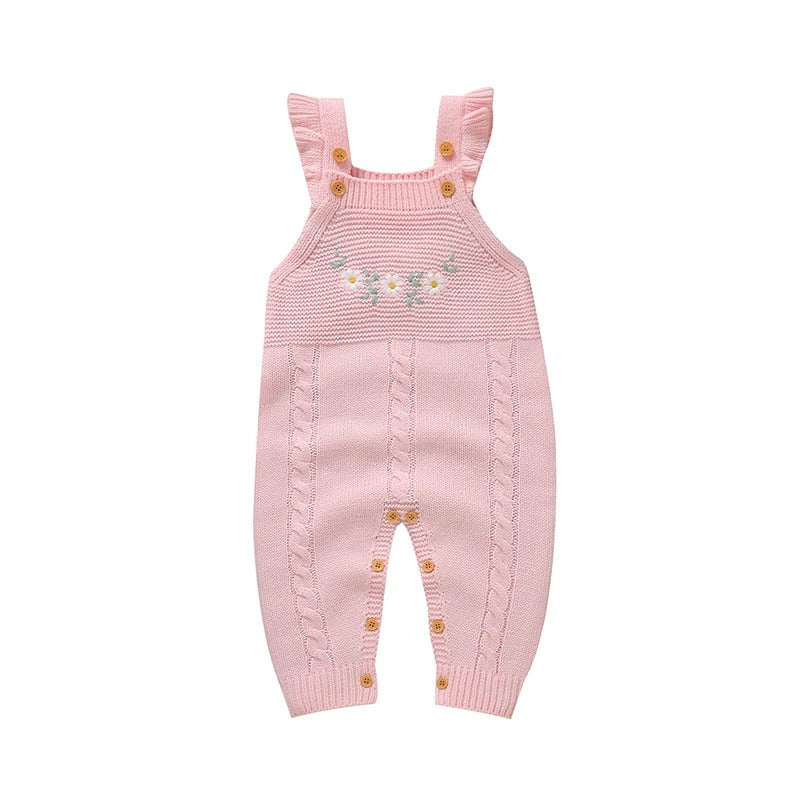 Baby Strickoverall mit Rüschen & Blumenstickerei – Gestrickter Baby Einteiler