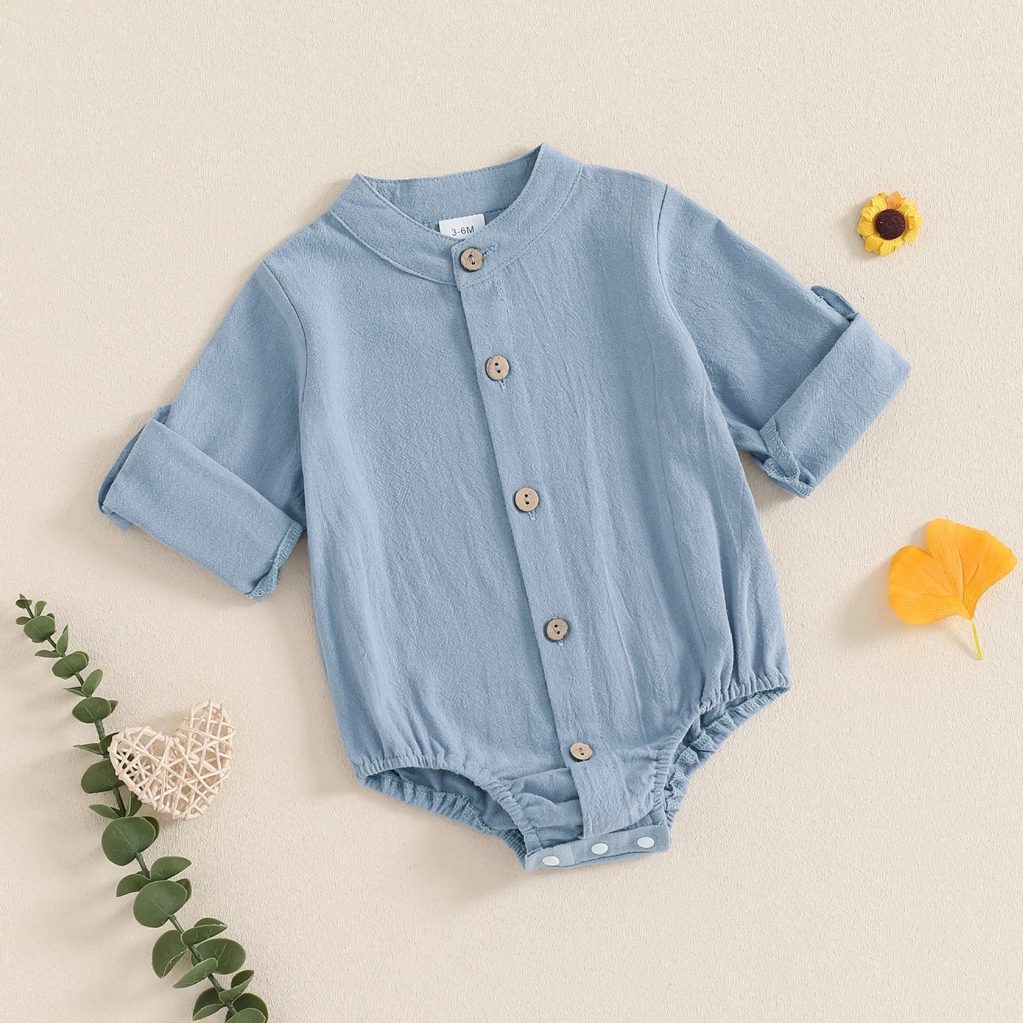 Minimalistischer Baby-Body mit Holzknöpfen – Langarm Body für Jungen (Größe 50–86)