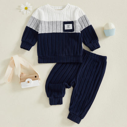 Zweiteiliges Strickset für Jungen – weicher Pullover & Hose in Navy mit Strukturmuster