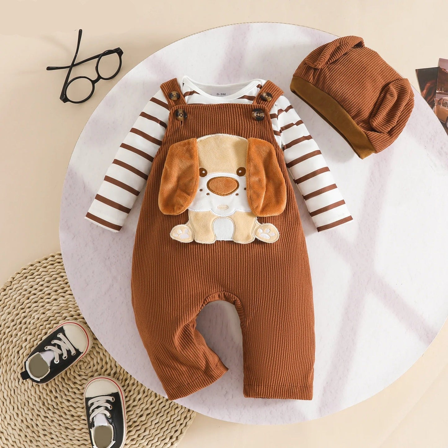 Baby Outfit 2-teilig – Streifen Body & Latzhose mit Tiermotiv inkl. Mütze