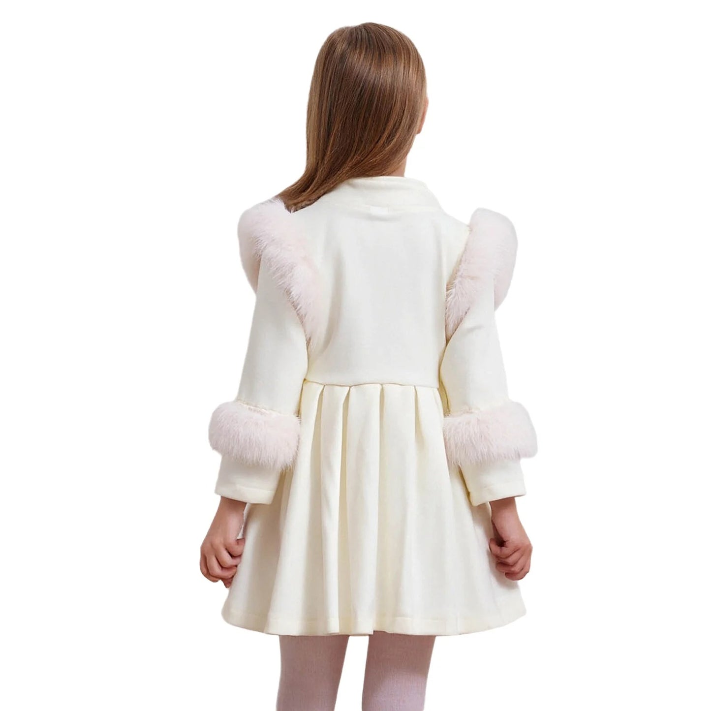 Festlicher Mädchenmantel mit Kunstfellbesatz – warm gefüttert & edel in Creme