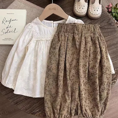 Mädchen Set 2-teilig mit strukturierter Bluse & floraler Hose