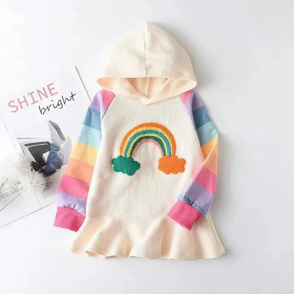 Regenbogen Kapuzenkleid für Mädchen – Bunt, fröhlich & verspielt