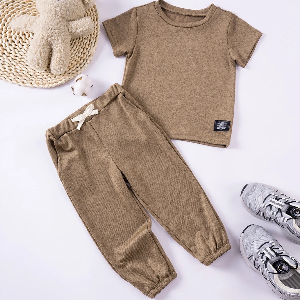 Jungen Sommer-Set 2-teilig – Strukturshirt & Jogginghose