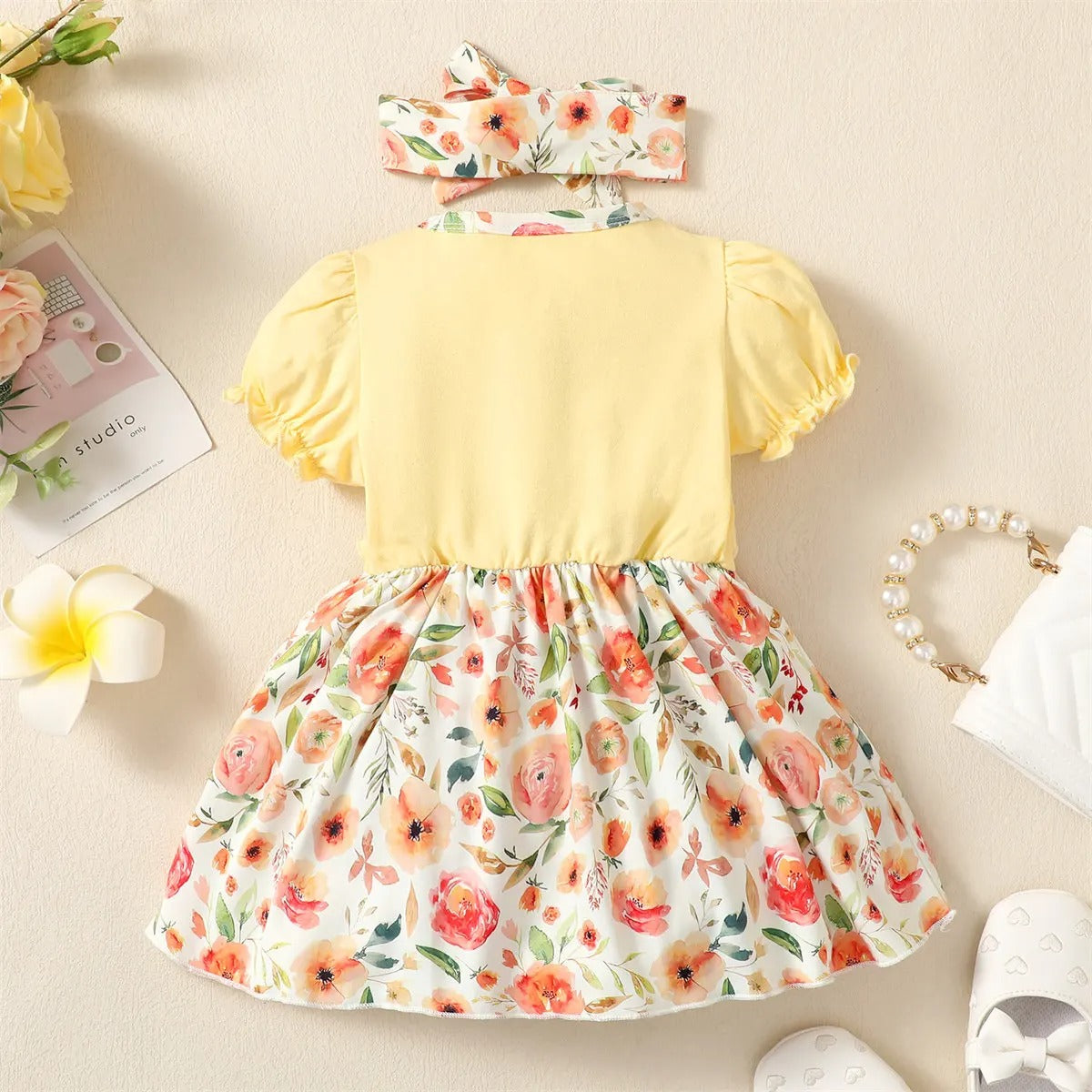 Baby Kleid mit Blumenmuster & Stirnband