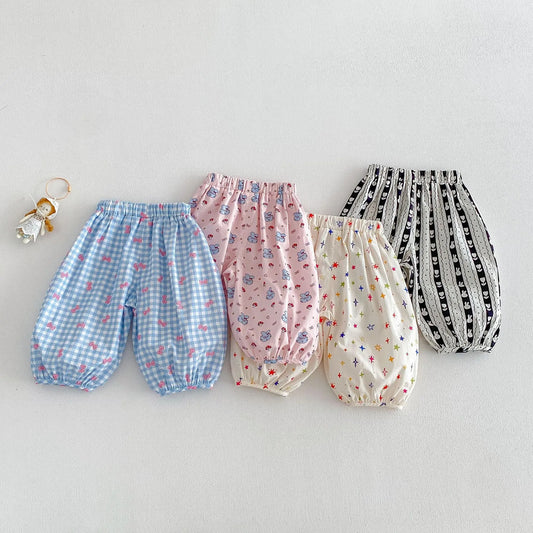 Mädchen Pumphose aus Baumwolle – Locker geschnittene Kinderhose mit süßen Prints