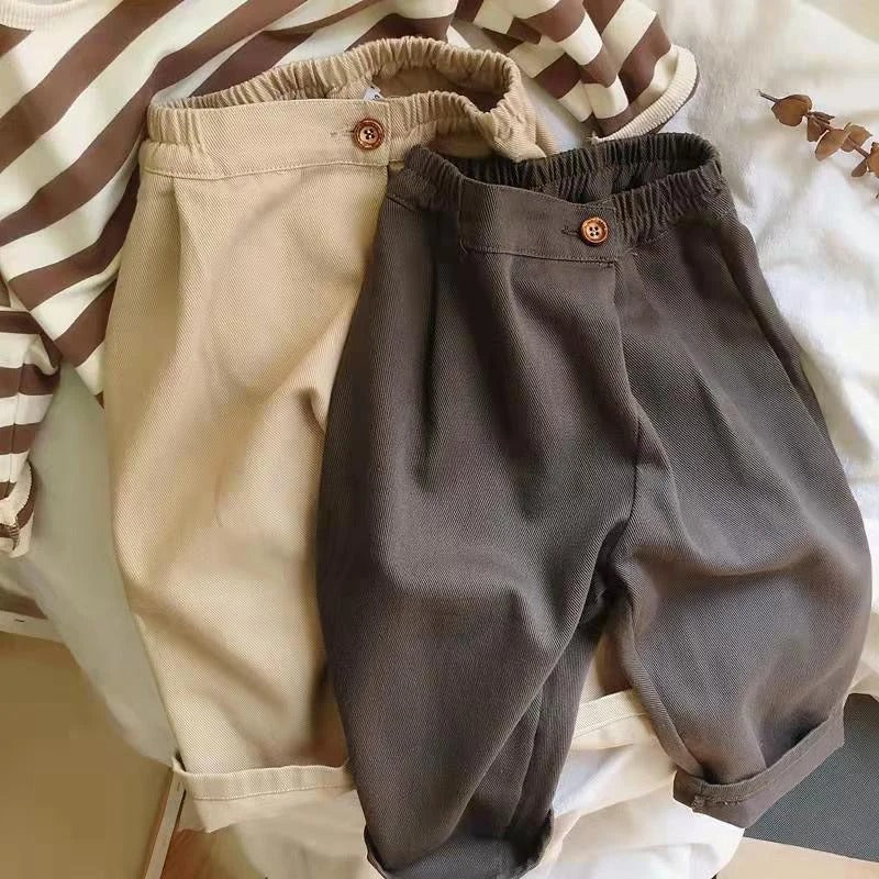 Kinder Stoffhose mit elastischem Bund – bequeme Kinderhose im minimalistischen Look