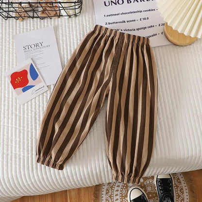Bequeme Kinderhose aus Baumwoll-Cord