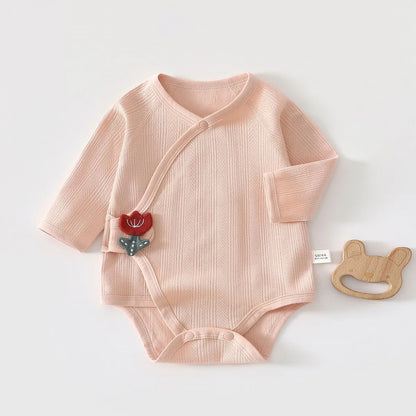 Baby Wickelbody aus strukturierter Baumwolle – Langarm Body für Neugeborene