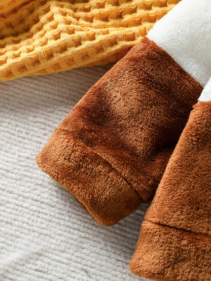 Baby Fleece Set „Bärenfreund“ – Warmes 2-teiliges Outfit mit Kapuze