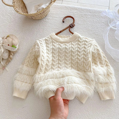 Eleganter Strickpullover mit Kunstfell-Details