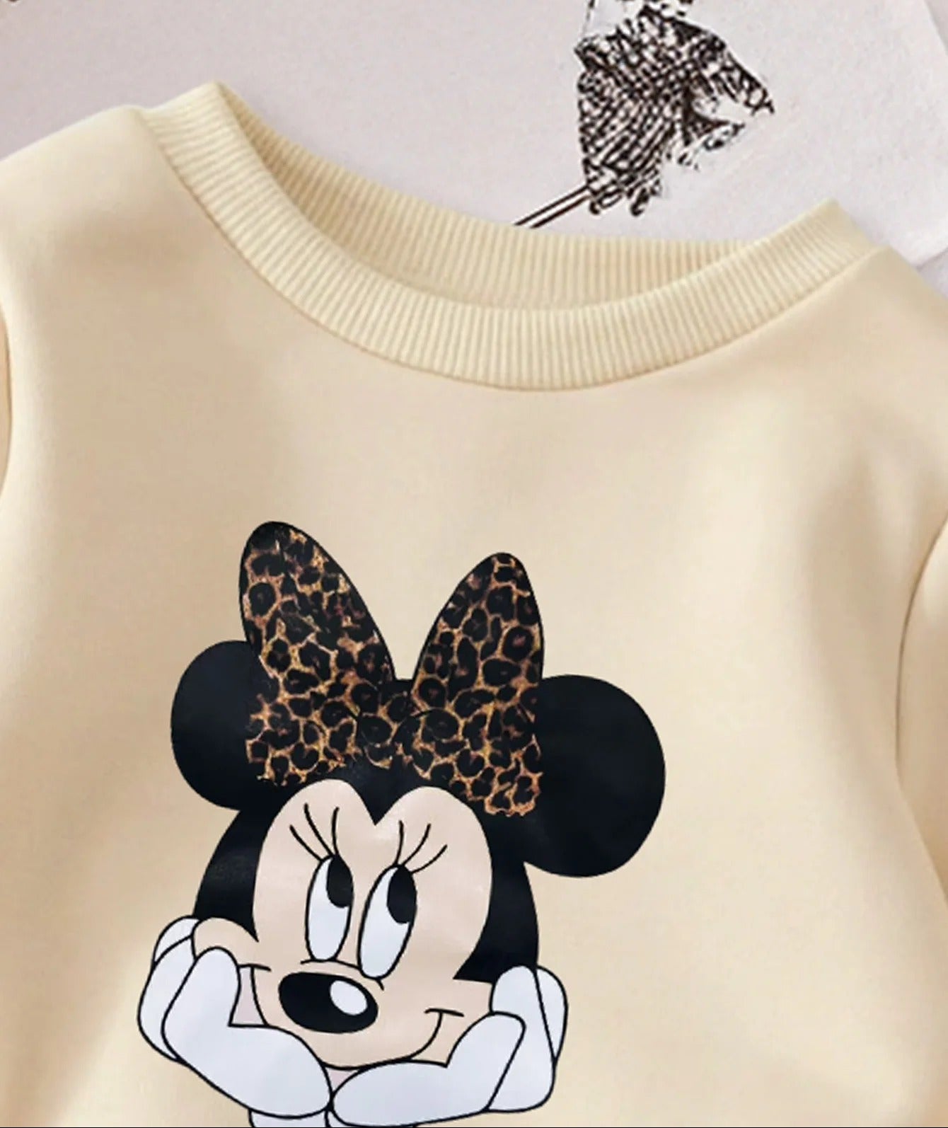 Zweiteiler für Mädchen – Sweatshirt & Leggings im Leo-Design