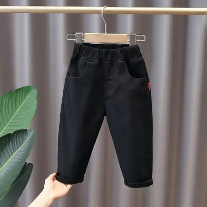 Kinder Jeanshose mit Motiv – Komfort & Style für kleine Entdecker