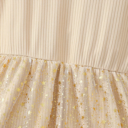 Beiges Festtags-Glitzerkleid mit Tüllrock & goldenen Sternen