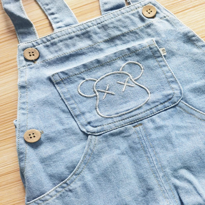 Kinder Jeans Latzhose mit Bären-Stickerei