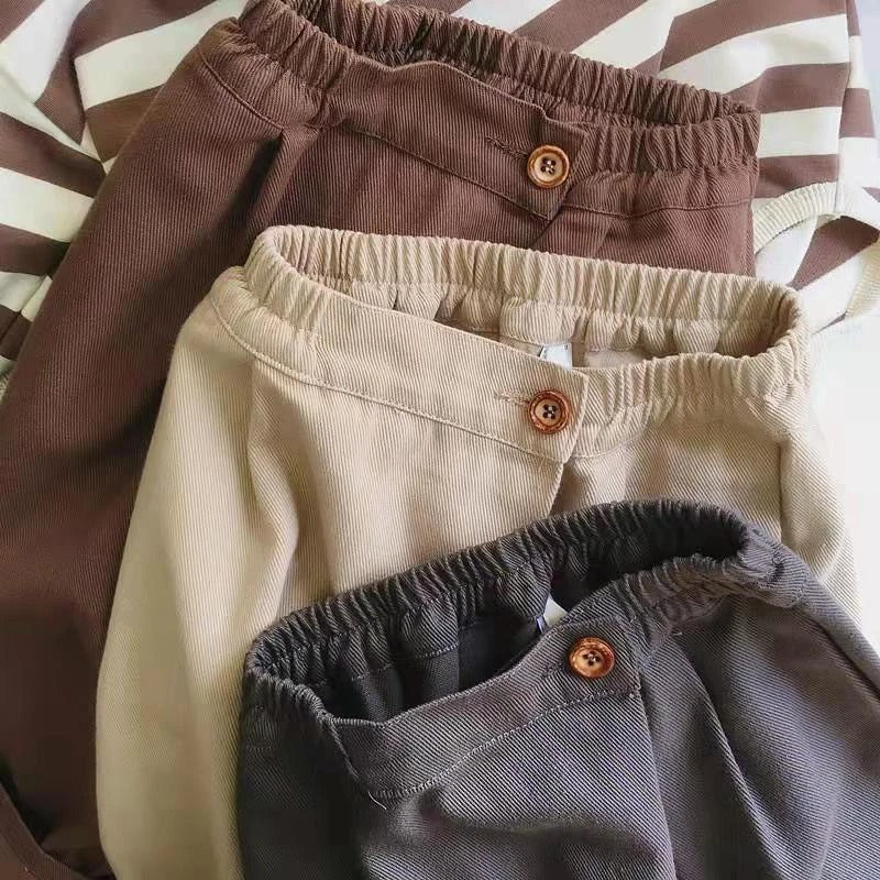 Kinder Stoffhose mit elastischem Bund – bequeme Kinderhose im minimalistischen Look