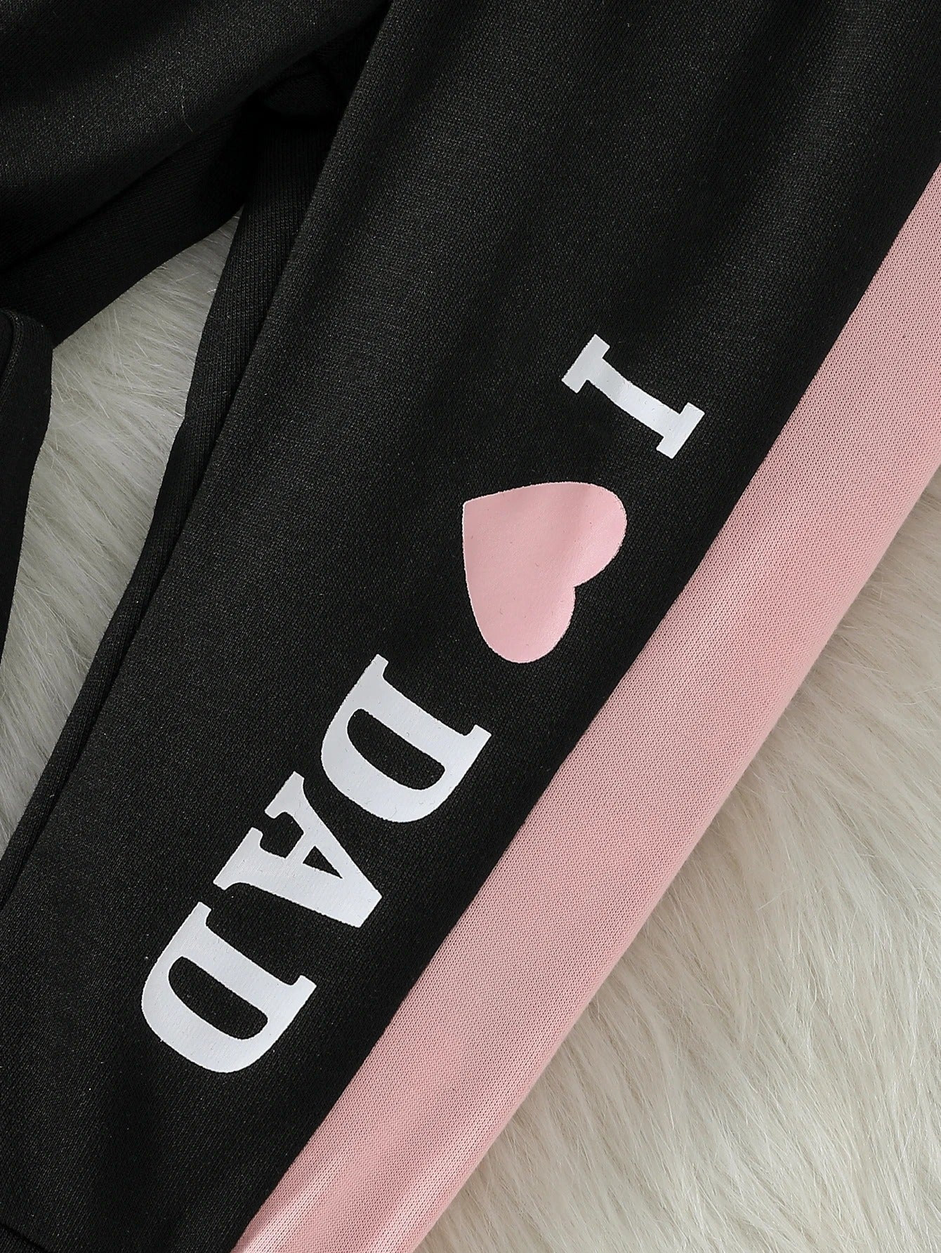 2-teiliges Jogging-Set „Love Mom & Dad“ – sportlich, bequem & mit Herz