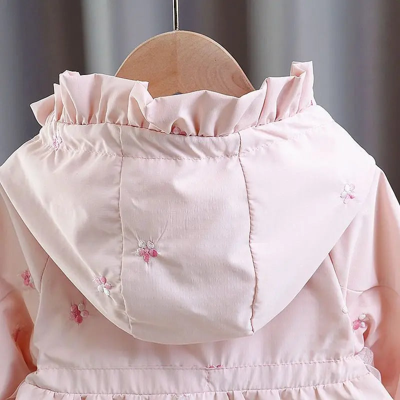 Zauberhafte Kinderjacke für kleine Prinzessinnen