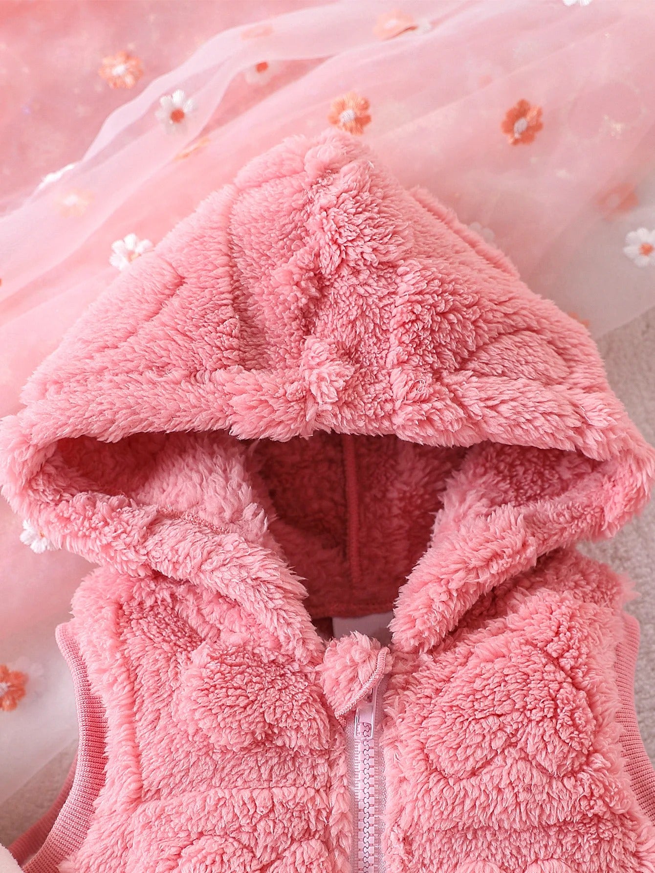 Kuscheliges Mädchen-Outfit aus Fleece mit Weste, Pullover & Hose