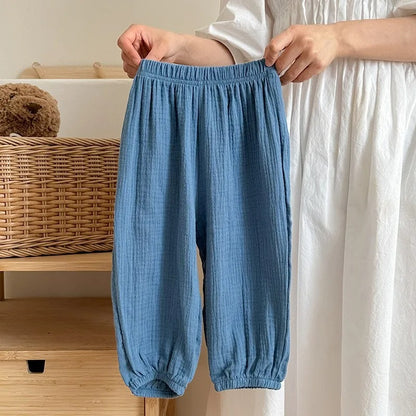 Bequeme Musselin Kinderhose aus Baumwolle – locker geschnitten mit elastischem Bund