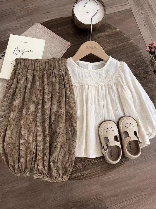 Mädchen Set 2-teilig mit strukturierter Bluse & floraler Hose