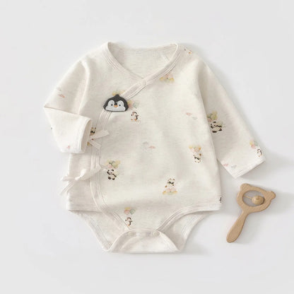 Wickelbody für Babys – weicher Langarm Babybody mit liebevollen Illustrationen