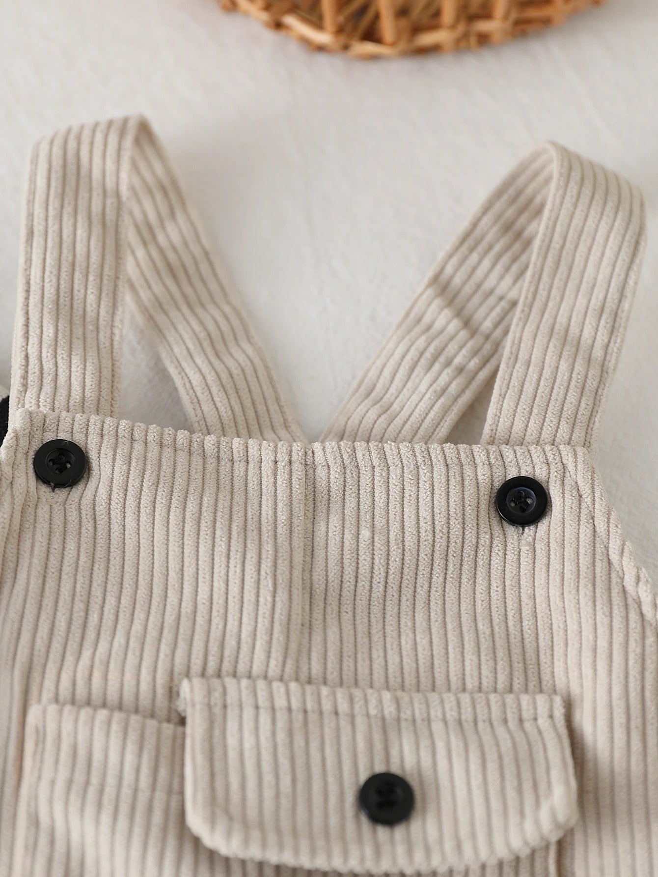 2-teiliges Baby Outfit Set Jungen – Cord Latzhose Beige & gestreiftes Langarmshirt mit Kragen (68–98)