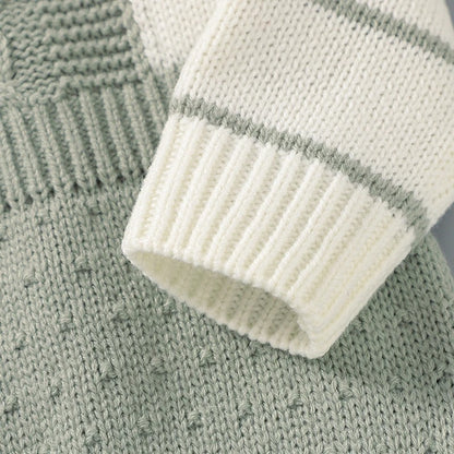 Baby Strickbody mit Hosenträger-Design – weicher Langarm Body für Babys