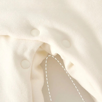 Wattierter Babystrampler mit Tierapplikation – weich, warm & einfach bezaubernd