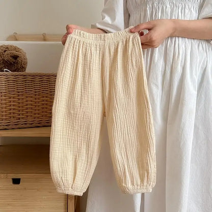 Bequeme Musselin Kinderhose aus Baumwolle – locker geschnitten mit elastischem Bund