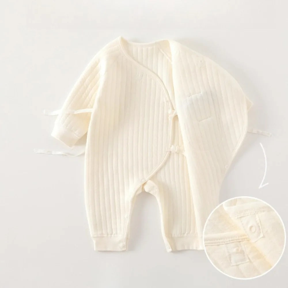 Baby Wickel-Strampler mit Tier-Applikation – weich & strukturiert