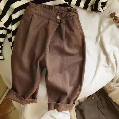 Kinder Stoffhose mit elastischem Bund – bequeme Kinderhose im minimalistischen Look