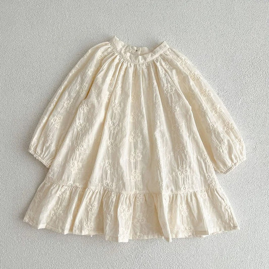 Mädchenkleid mit feiner Blumenstickerei – elegantes Baumwollkleid für Kinder