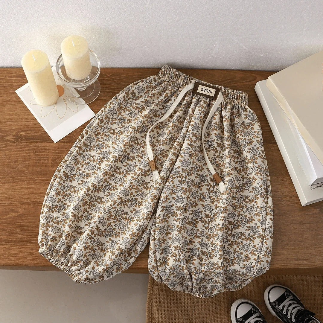 Balloon Kinderhose aus Baumwoll-Mix – Locker geschnittene Haremshose in Naturtönen