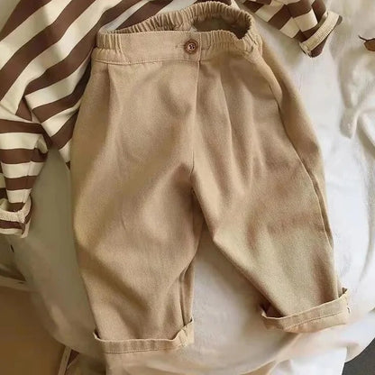 Kinder Stoffhose mit elastischem Bund – bequeme Kinderhose im minimalistischen Look