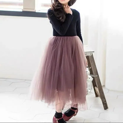 Elegantes Tüllkleid mit Langarm-Top & fließendem Rock