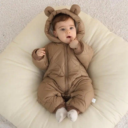 Kuscheliger Baby-Overall mit Bärenohren