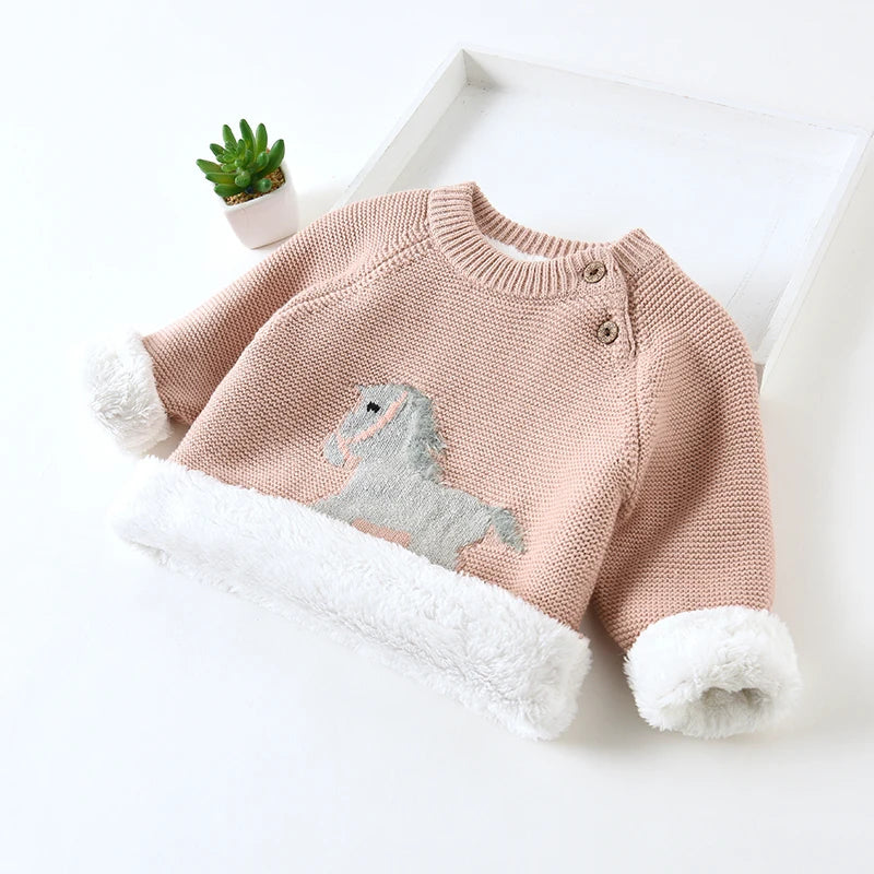 Kuschelweicher Kinderpullover mit Tiermotiven