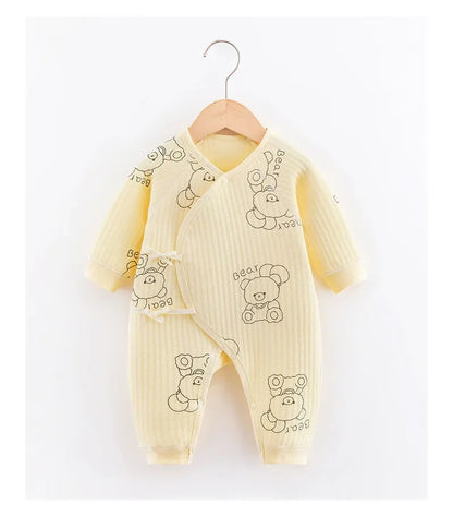 Kuscheliger Baby-Strampler von Modern Kid